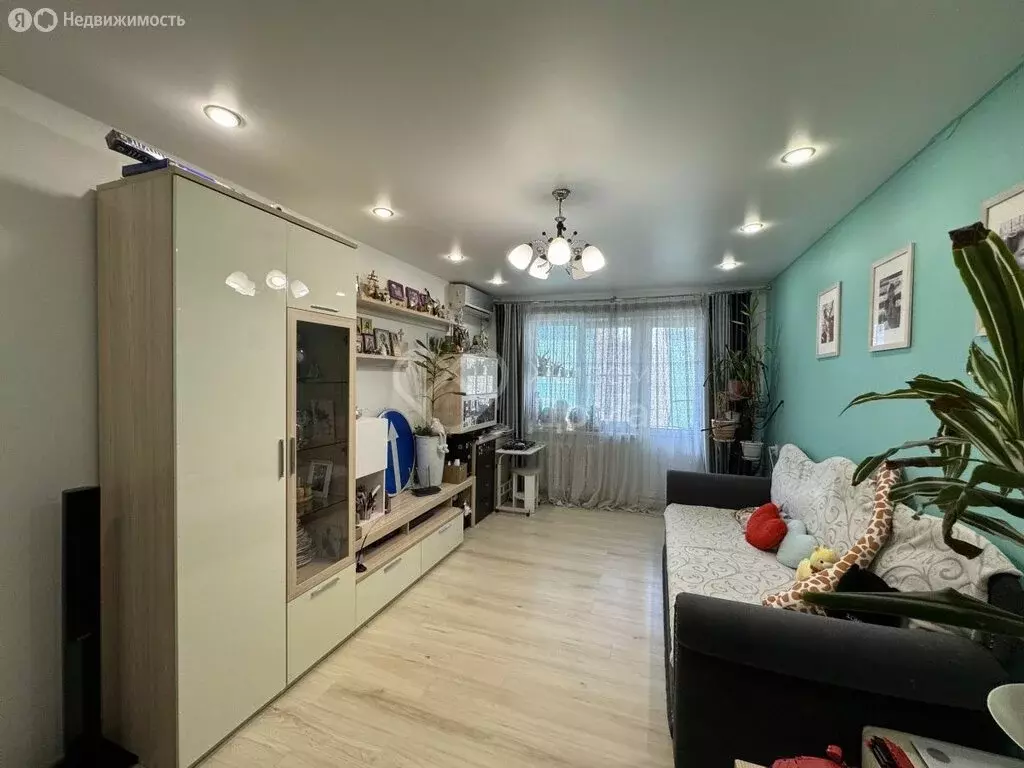 3-комнатная квартира: Волгоград, Пролетарская улица, 25 (65 м) - Фото 0