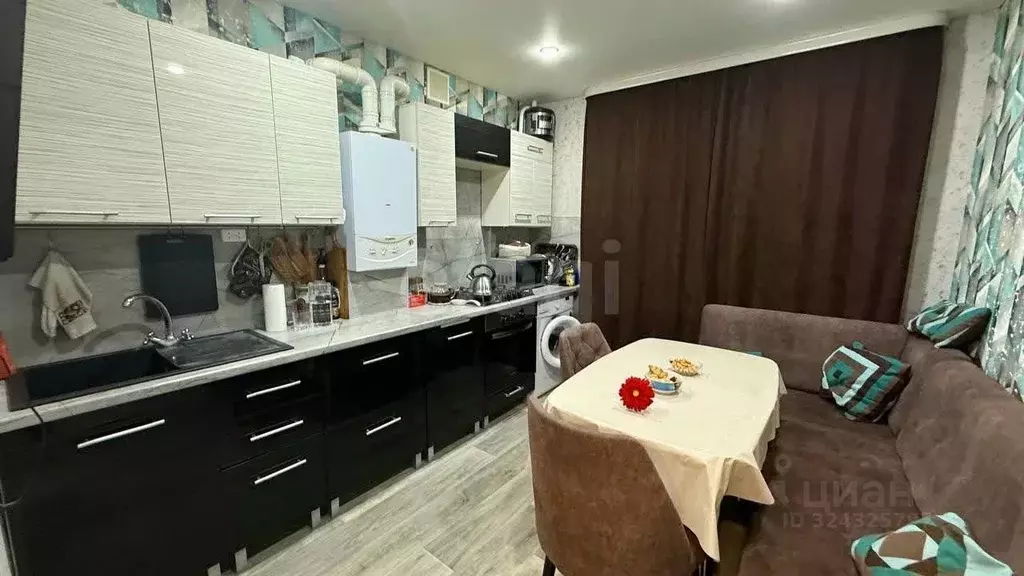 2-к кв. Башкортостан, Бирск Интернациональная ул., 161В (55.0 м) - Фото 1