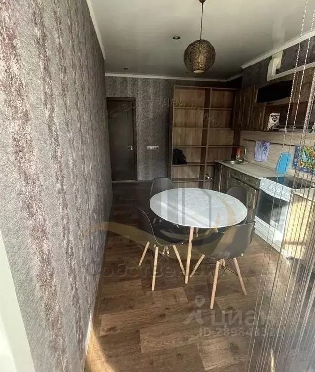 2-к кв. Белгородская область, Старый Оскол Восточный мкр, 44 (61.0 м) - Фото 1