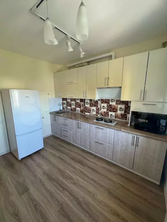 1-к. квартира, 36 м, 8/8 эт. - Фото 0