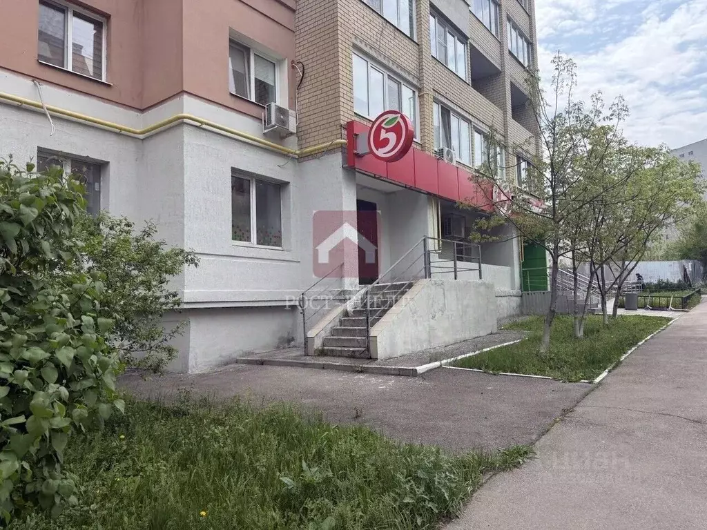 Торговая площадь в Саратовская область, Саратов ул. Имени П.М. Зыбина, ... - Фото 1