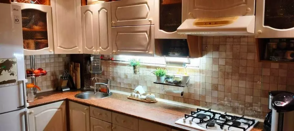 3-к кв. Новгородская область, Великий Новгород Псковская ул., 46к1 ... - Фото 2