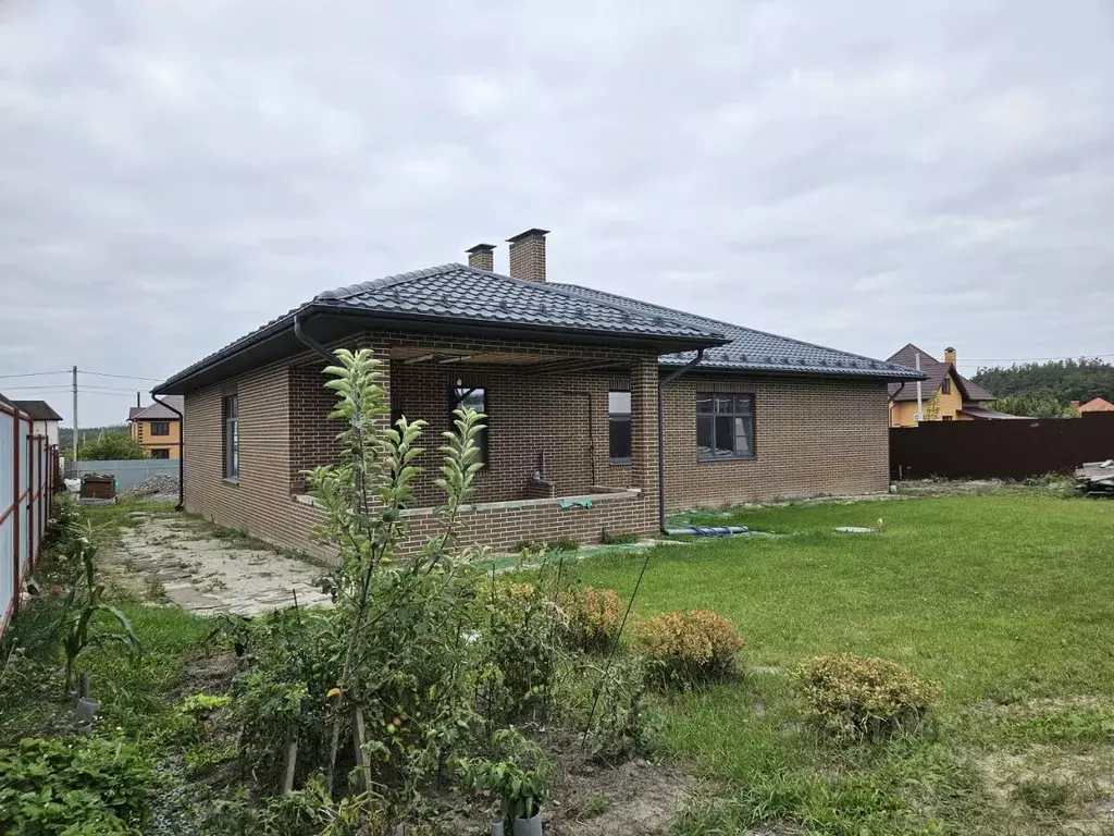 Коттедж в Курская область, Курский район, Моковский сельсовет, д. ... - Фото 1