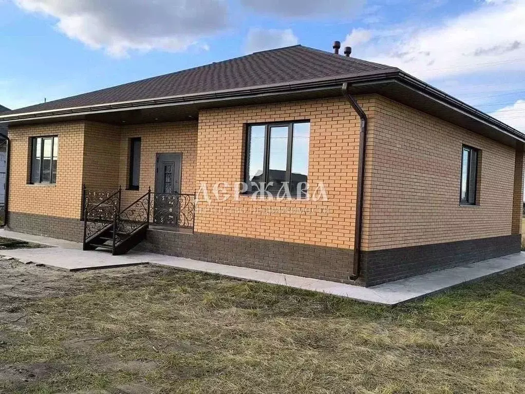 Коттедж в Белгородская область, Старый Оскол Строитель мкр,  (140 м) - Фото 1