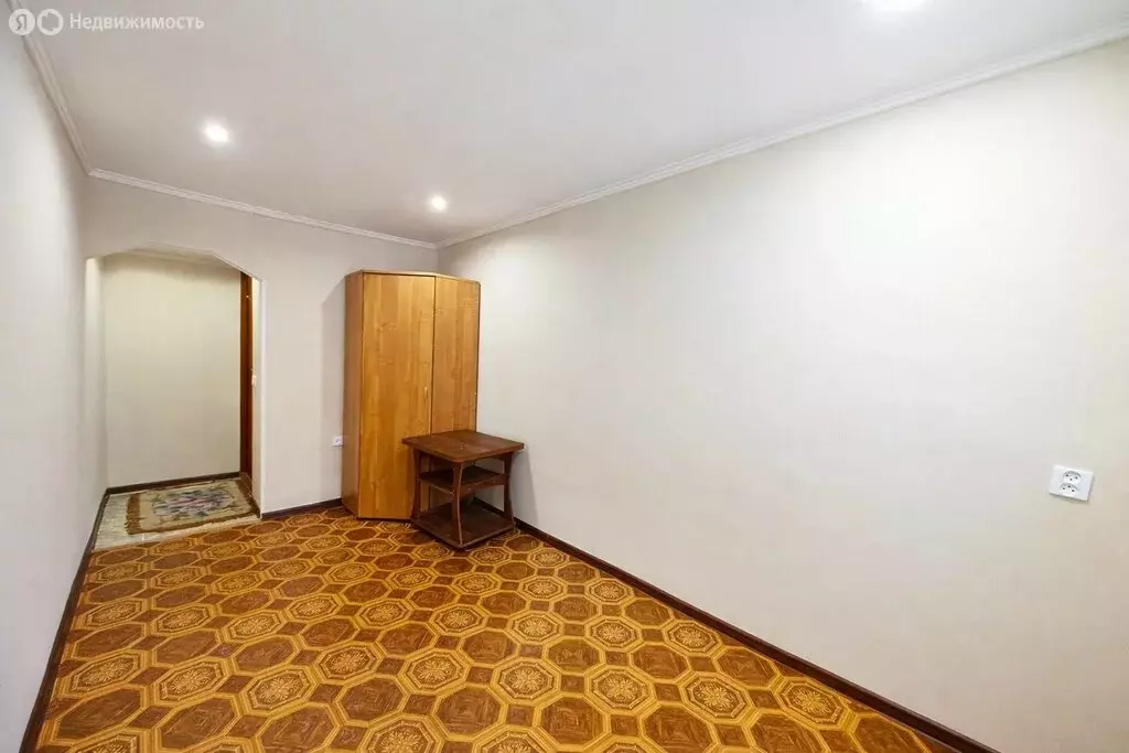 1к в 5-комнатной квартире (10 м) - Фото 2