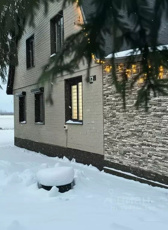 Дом в Тверская область, Конаковский муниципальный округ, д. Вараксино ... - Фото 1