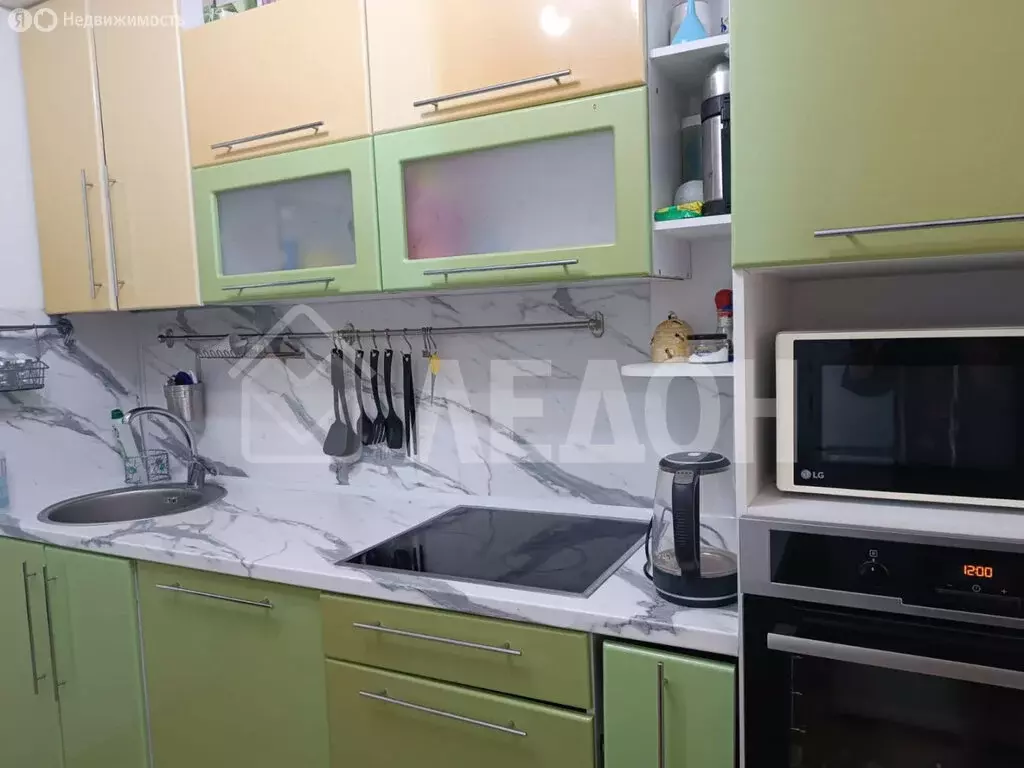 4-комнатная квартира: Омск, Пригородная улица, 19 (78.2 м) - Фото 1