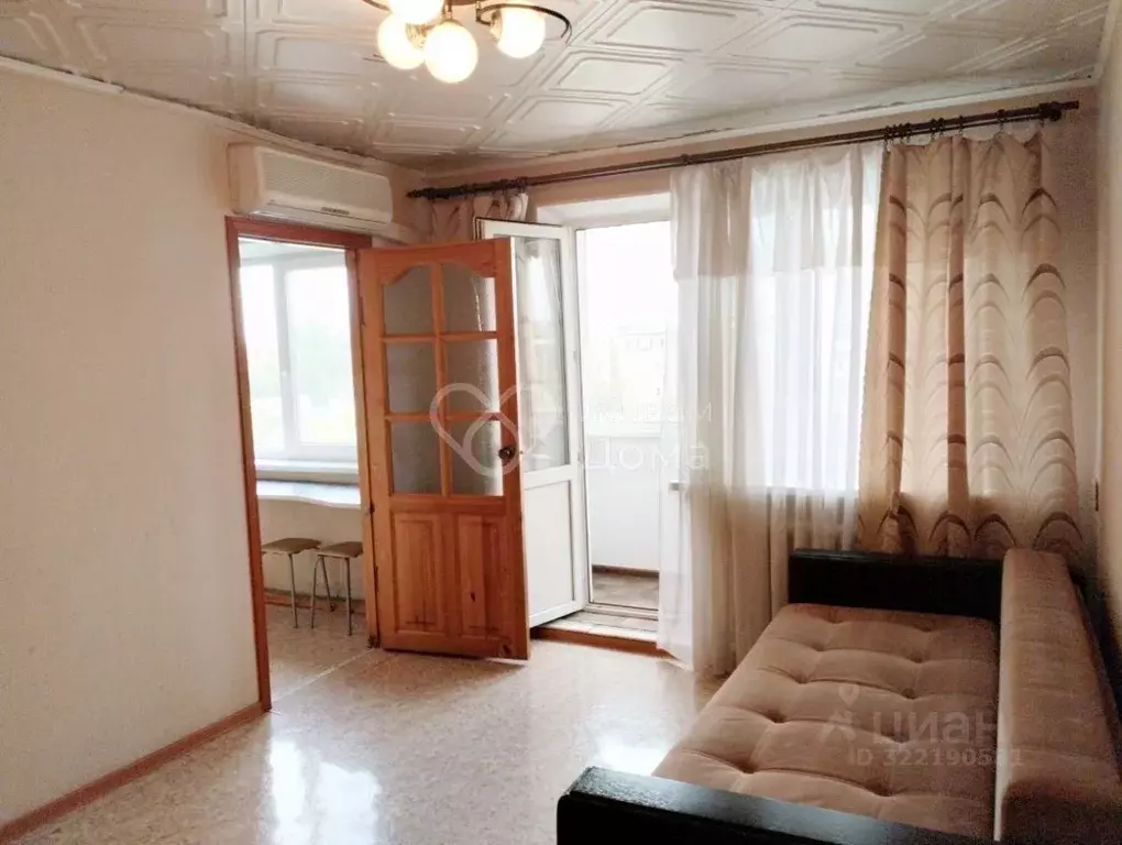 2-к кв. Волгоградская область, Волжский Советская ул., 20 (43.5 м) - Фото 1