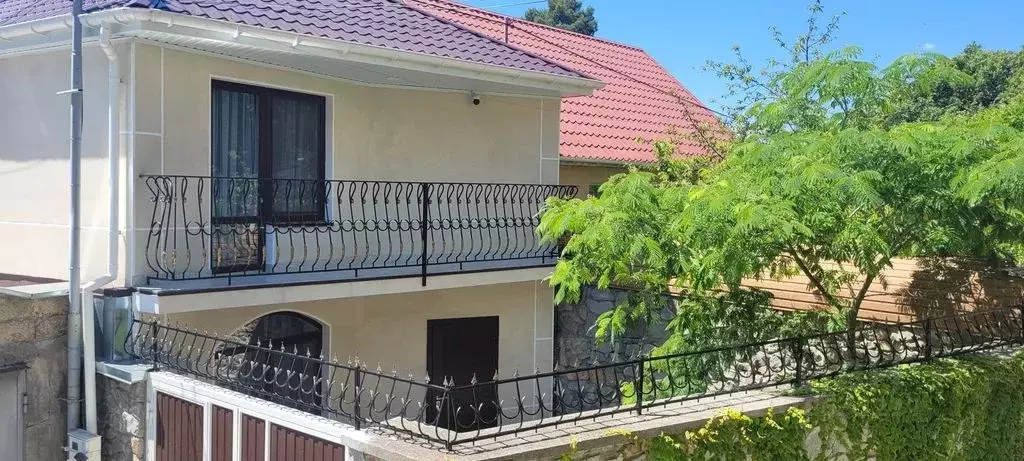 Дом в Крым, Ялта муниципальный округ, Массандра пгт ул. Совхозная, 2Б ... - Фото 0
