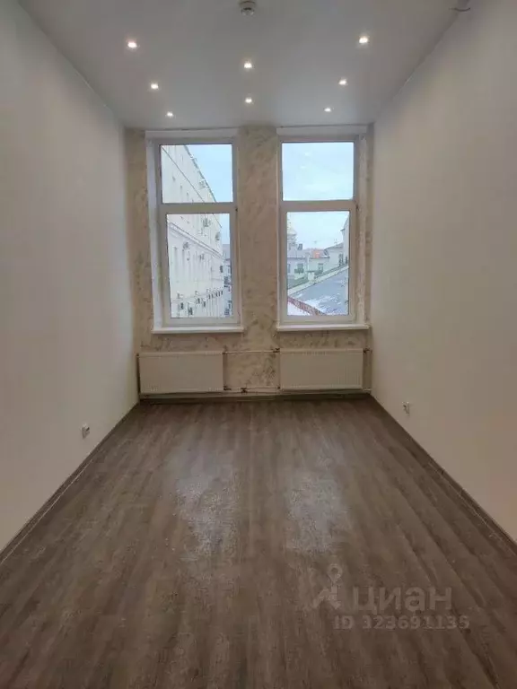 Офис в Санкт-Петербург 17-я Васильевского острова линия, 4-6В (140 м) - Фото 1