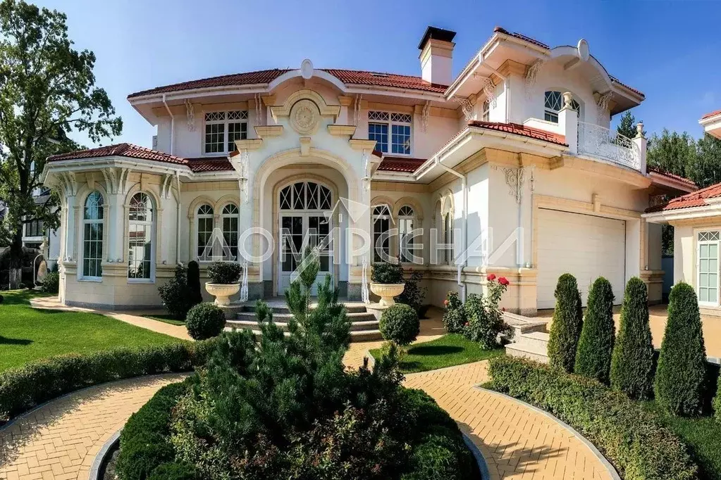 Дом в Москва Сосенское поселение, д. Столбово, 72/1 (460 м) - Фото 0