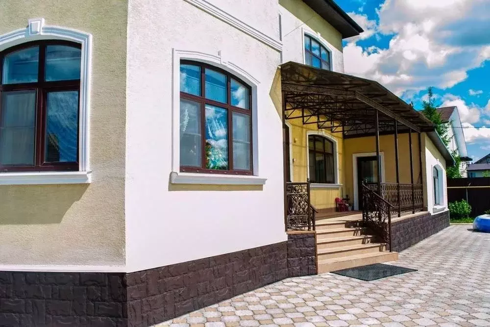 Дом в Санкт-Петербург пос. Александровская,  (318 м) - Фото 1