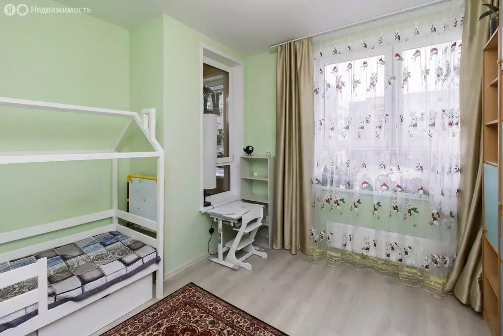 3-комнатная квартира: Тюмень, улица Павла Шарова, 42 (83 м) - Фото 2