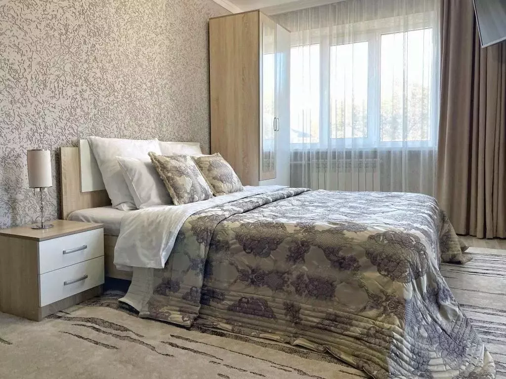 2-к кв. Ставропольский край, Кисловодск просп. Мира, 5 (40.0 м) - Фото 1