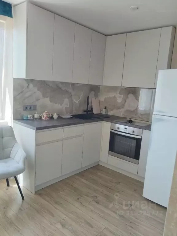 2-к кв. Волгоградская область, Волгоград ул. Расула Гамзатова, 19 ... - Фото 1