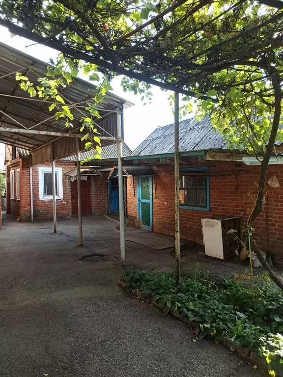 Дом в Краснодарский край, Кореновск Выселковская ул. (75 м) - Фото 2