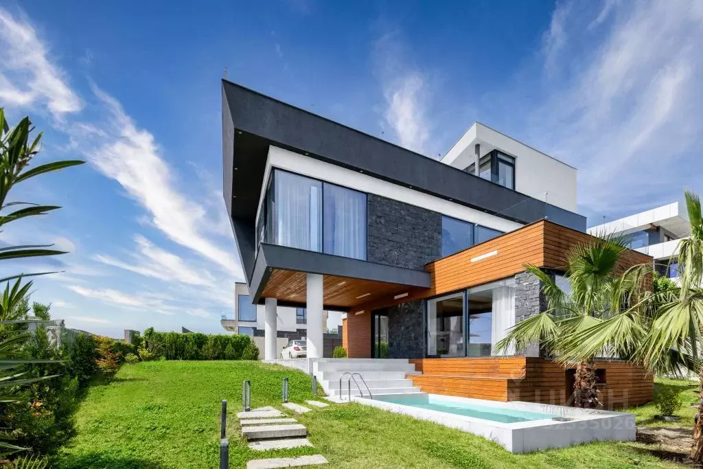 Дом в Краснодарский край, Сочи Кутаисская ул., 12/4 (300 м) - Фото 1