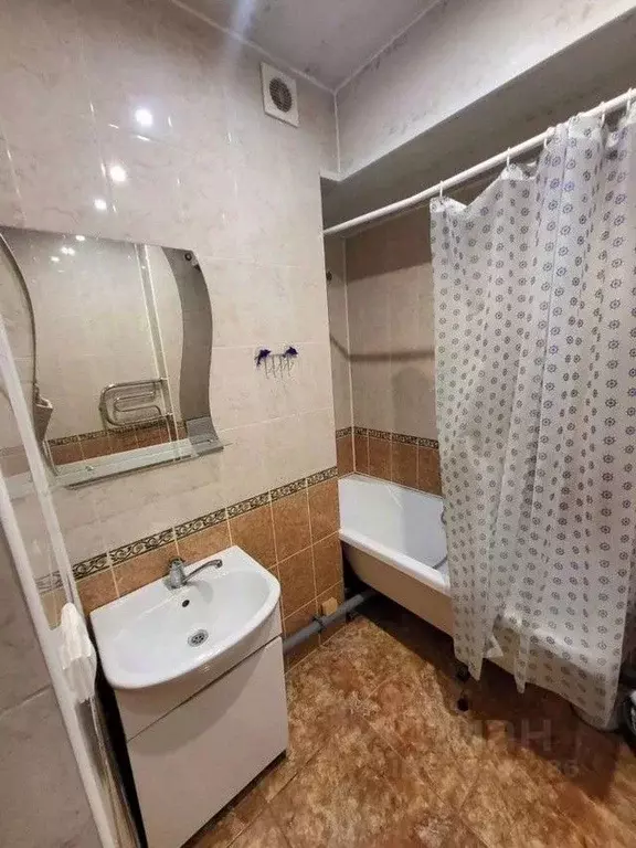1-к кв. Омская область, Омск Транссибирская ул., 1 (34.0 м) - Фото 1