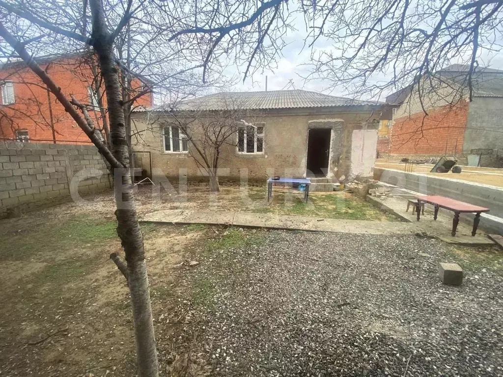Дом в Дагестан, Махачкала ул. Абдулбасирова, 26 (150 м) - Фото 0