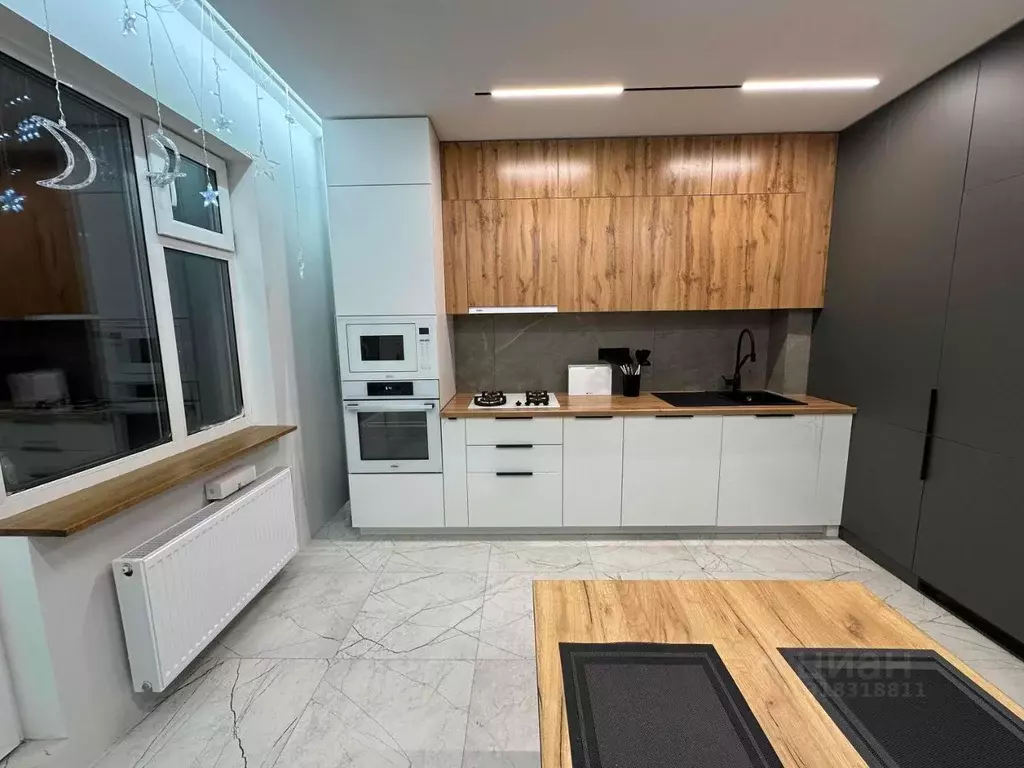 2-к кв. Саха (Якутия), Якутск ул. Рыдзинского, 22Б (52.0 м) - Фото 0