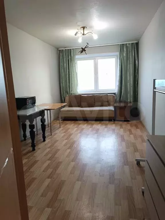 Комната 17 м в 3-к., 8/10 эт. - Фото 1