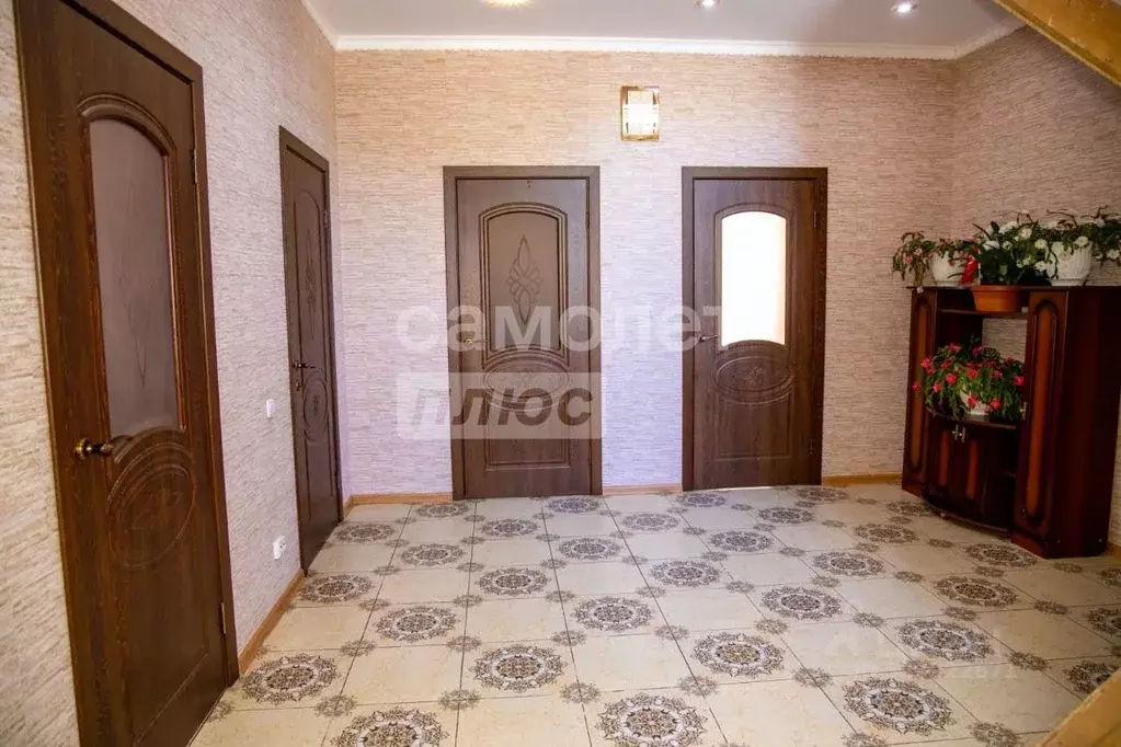 Коттедж в Свердловская область, Серов ул. Карла Либкнехта, 61Б (221 м) - Фото 2