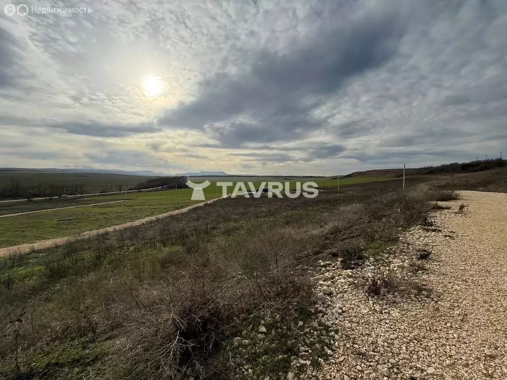 Участок в Симферопольский район, село Трудовое (9 м) - Фото 1
