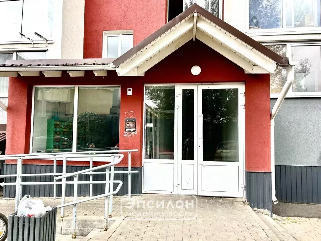 2-к кв. Курская область, Курск Рябиновая ул., 26В (61.3 м) - Фото 1