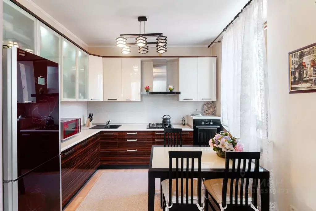 3-к кв. Омская область, Омск Городок Нефтяников мкр, ул. Малунцева, 9А ... - Фото 1