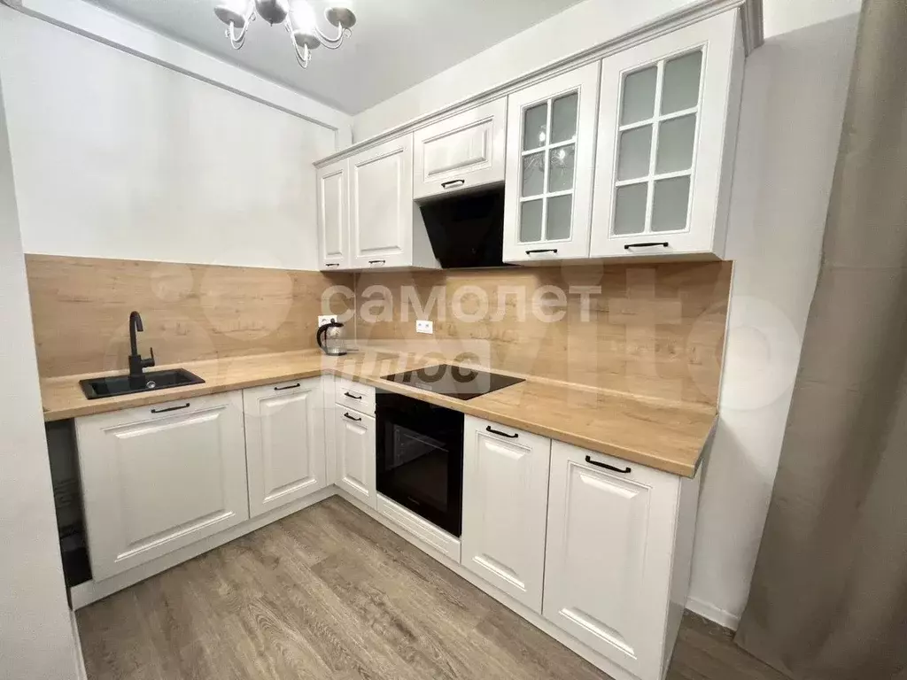 10 и более-к. квартира, 40 м, 5/12 эт. - Фото 1