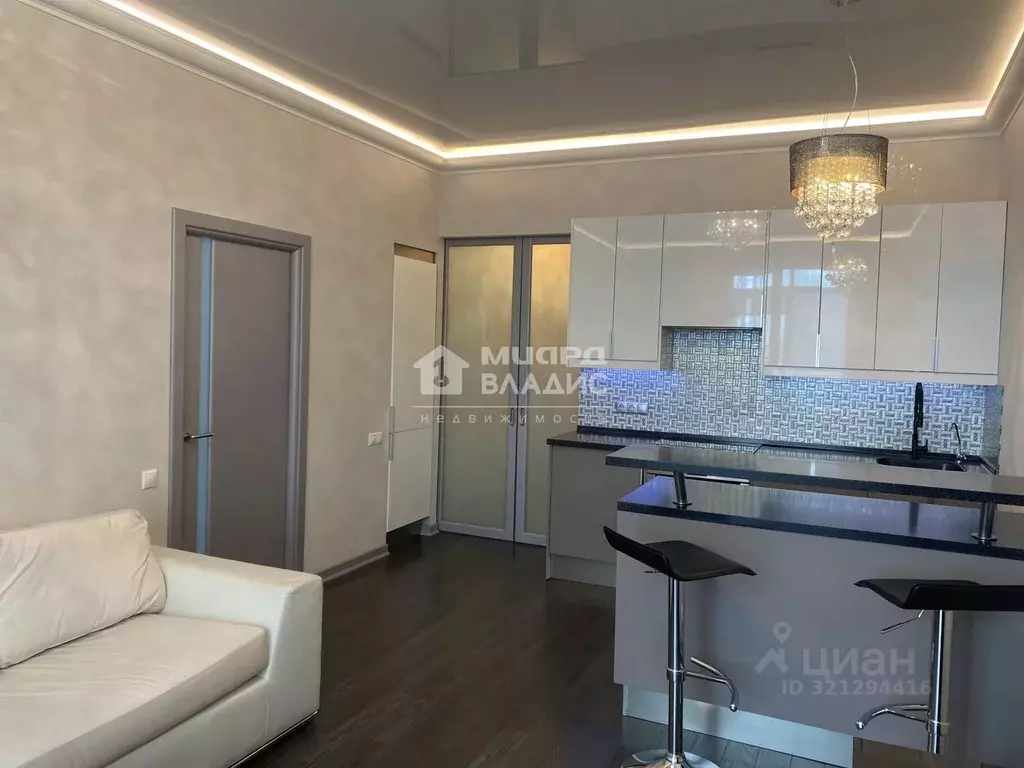 2-к кв. Омская область, Омск наб. Тухачевского, 16 (55.7 м) - Фото 0