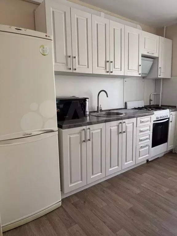 2-к. квартира, 54 м, 6/9 эт. - Фото 0