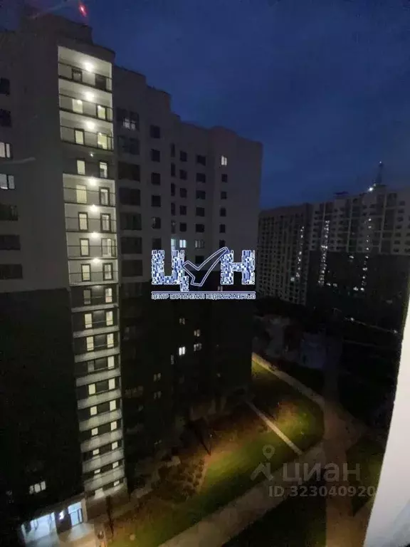 Студия Курская область, Курск ул. Энгельса, 115А/3 (37.09 м) - Фото 1