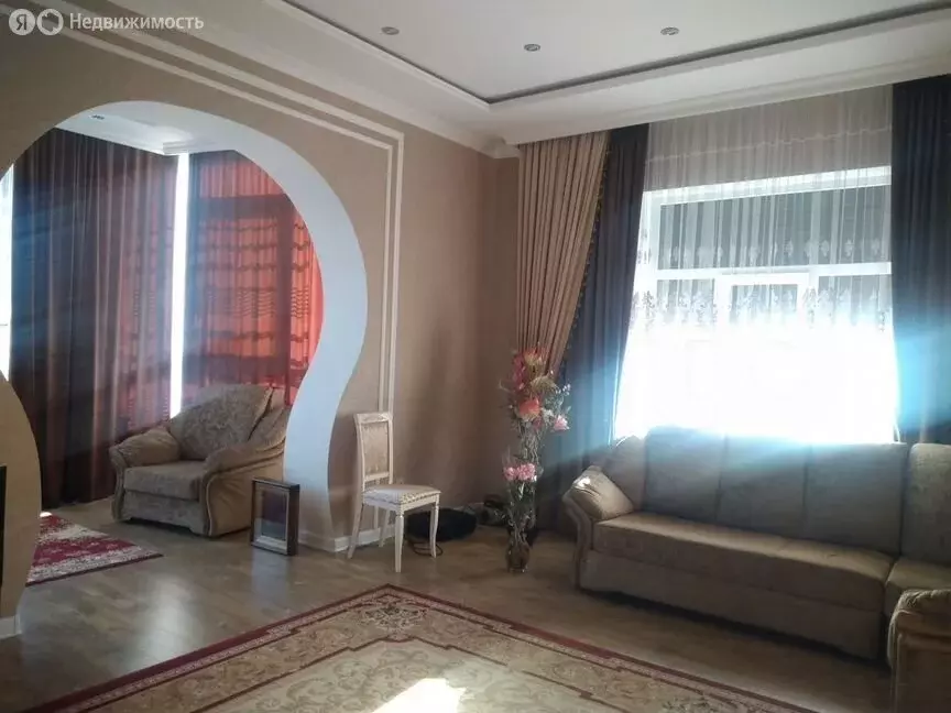 3-комнатная квартира: Таганрог, Петровская улица, 12 (111.2 м) - Фото 1