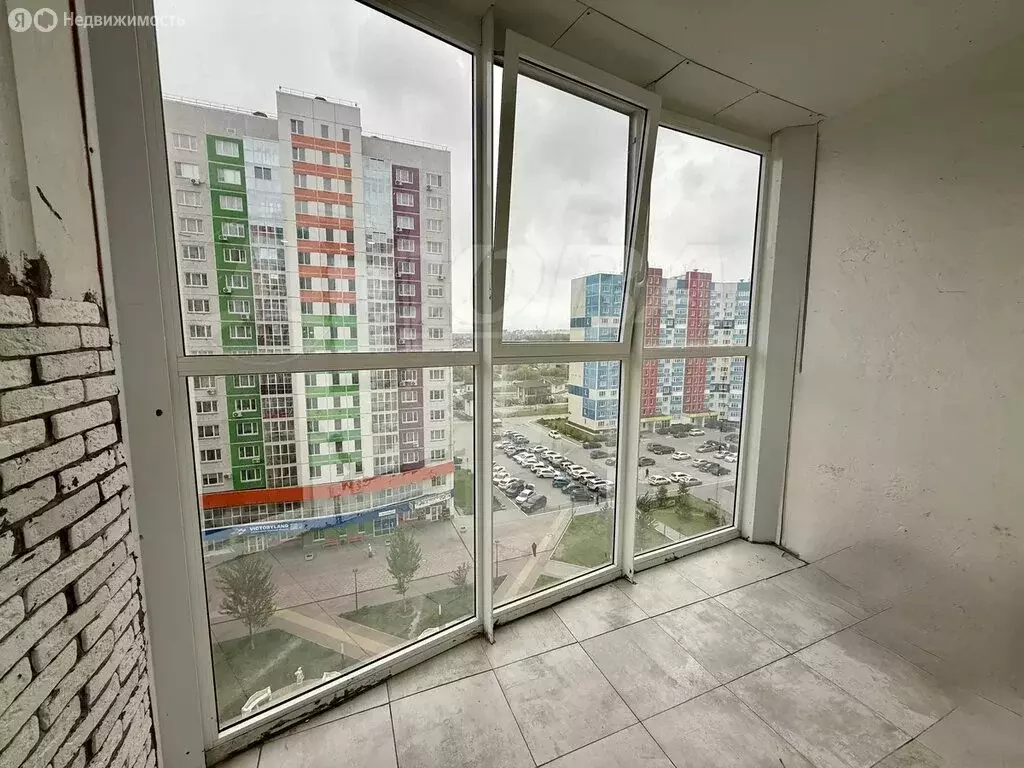 2-комнатная квартира: Тюмень, улица Федюнинского, 54к2 (60 м) - Фото 0