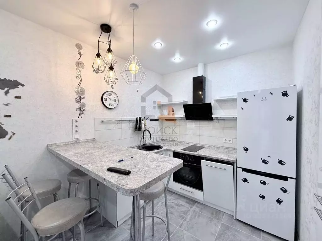 2-к кв. Кировская область, Киров ул. Ломоносова, 10А (42.0 м) - Фото 1