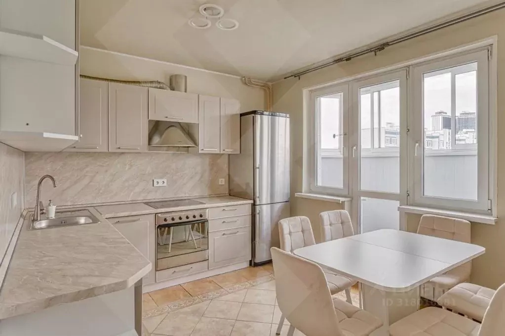 3-к кв. Москва ул. Раменки, 31 (80.0 м) - Фото 0