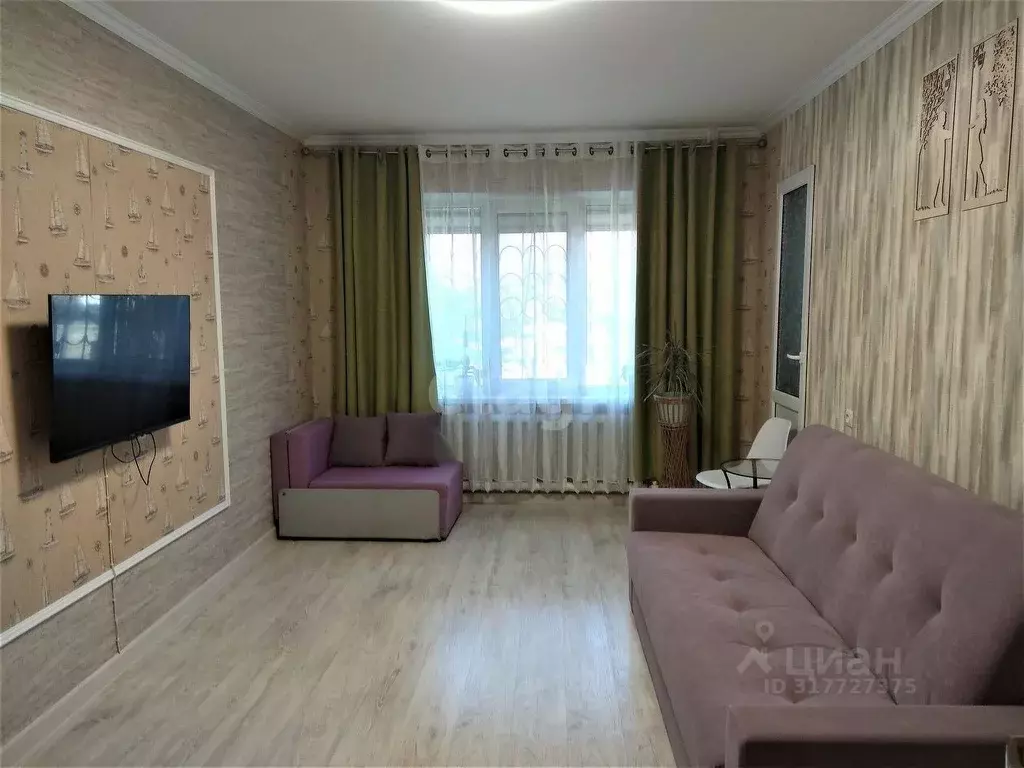 4-к кв. Крым, Симферополь просп. Победы (93.4 м) - Фото 0