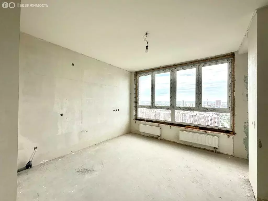 1-комнатная квартира: Екатеринбург, улица Юлиуса Фучика, 1 (54.4 м) - Фото 1