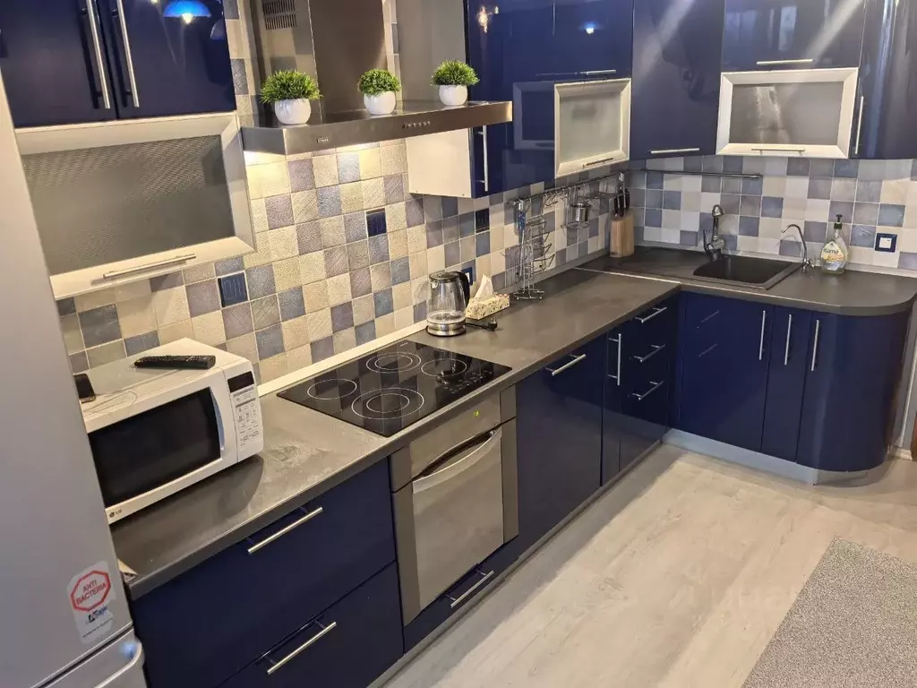 2-к кв. Москва ул. Академика Анохина, 2К6 (60.0 м) - Фото 0