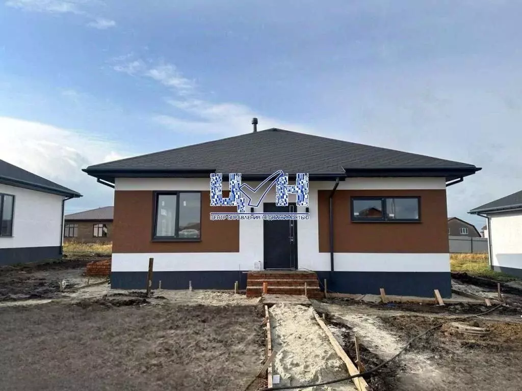 Дом в Курская область, Курский район, Новопоселеновский сельсовет, д. ... - Фото 1