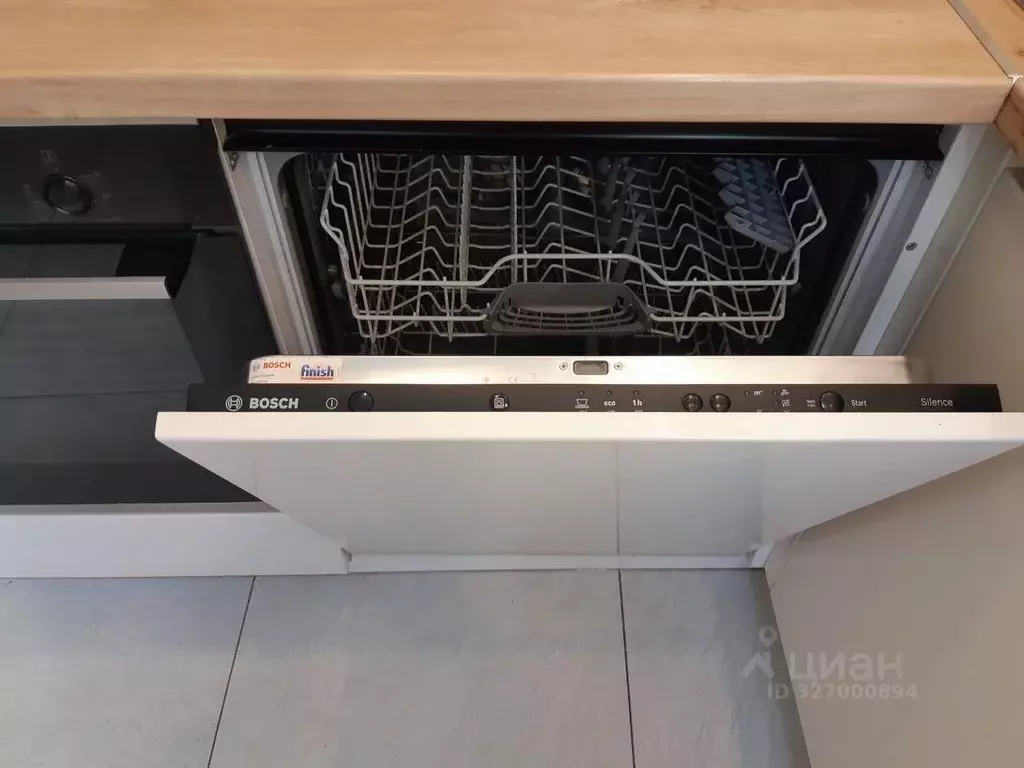 3-к кв. Иркутская область, Иркутск ул. Александра Невского, 71 (56.4 ... - Фото 2