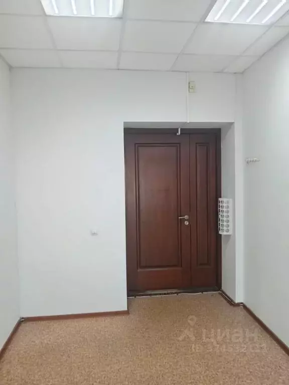 Офис в Омская область, Омск ул. Гагарина, 8/1 (17 м) - Фото 2