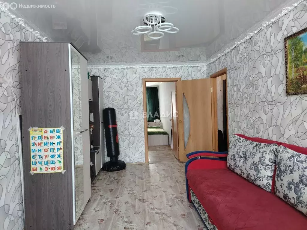 2-комнатная квартира: Тобольск, 8-й микрорайон, 10 (48.5 м) - Фото 2