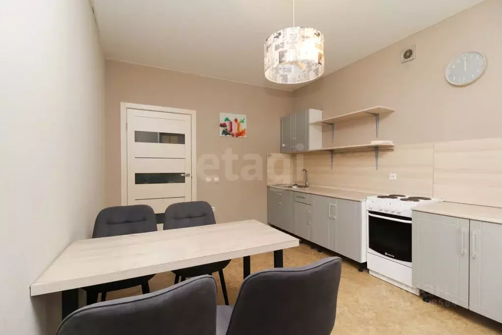 2-к кв. Красноярский край, Красноярск ул. Елены Стасовой, 40Л (66.4 м) - Фото 0