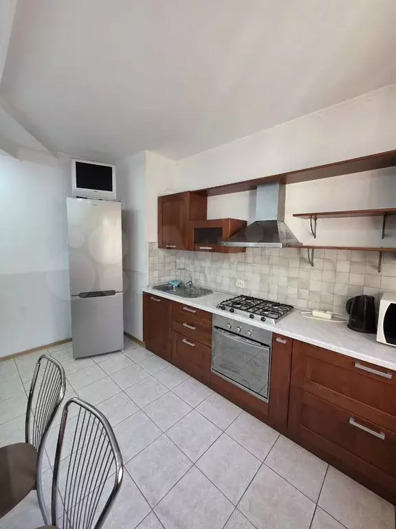 2-к. квартира, 55 м, 2/9 эт. - Фото 1