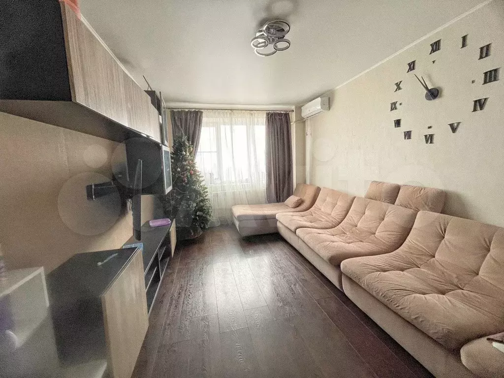 2-к. квартира, 60 м, 9/9 эт. - Фото 0