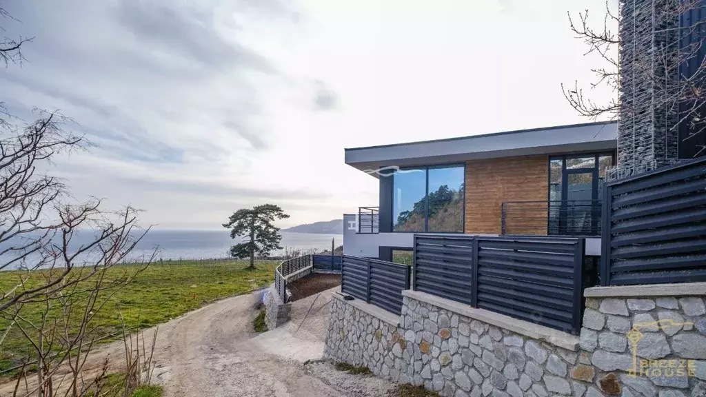 Дом в Крым, Ялта муниципальный округ, Отрадное пгт ул. Мориса Тореза, ... - Фото 1