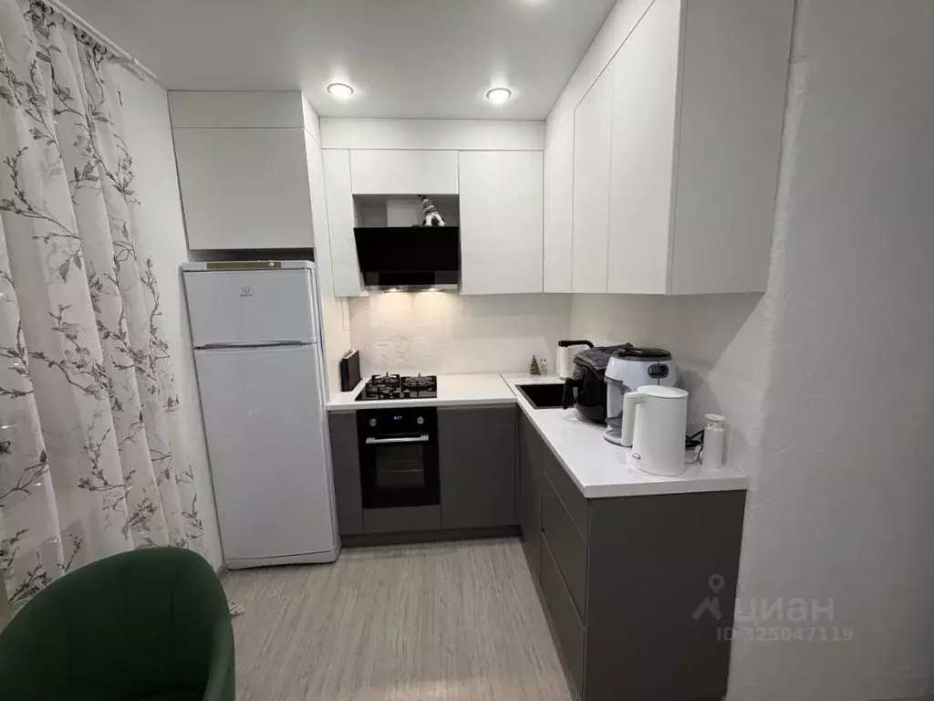 3-к кв. Новгородская область, Великий Новгород просп. Мира, 21 (55.6 ... - Фото 1