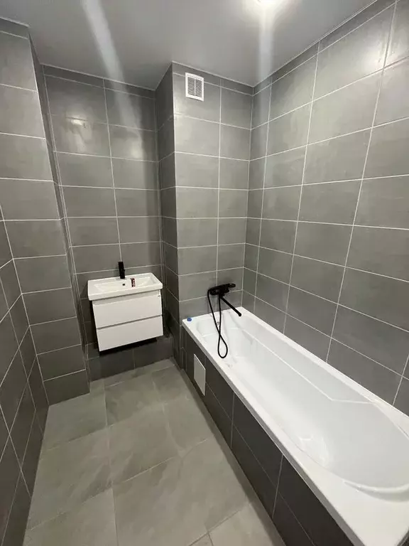 Продаётся 2-к квартира, 64.15 м - Фото 1